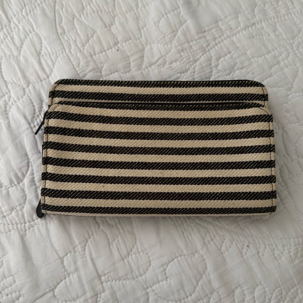 Thirty-One Retro Metro Wallet